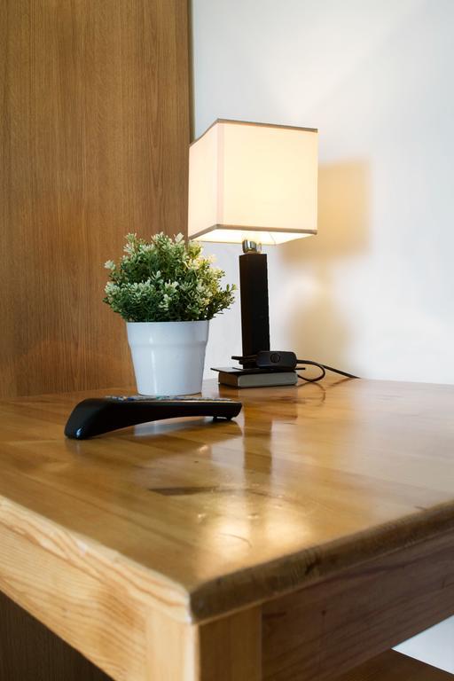 Smart2Stay U Jakuba Warschau Buitenkant foto