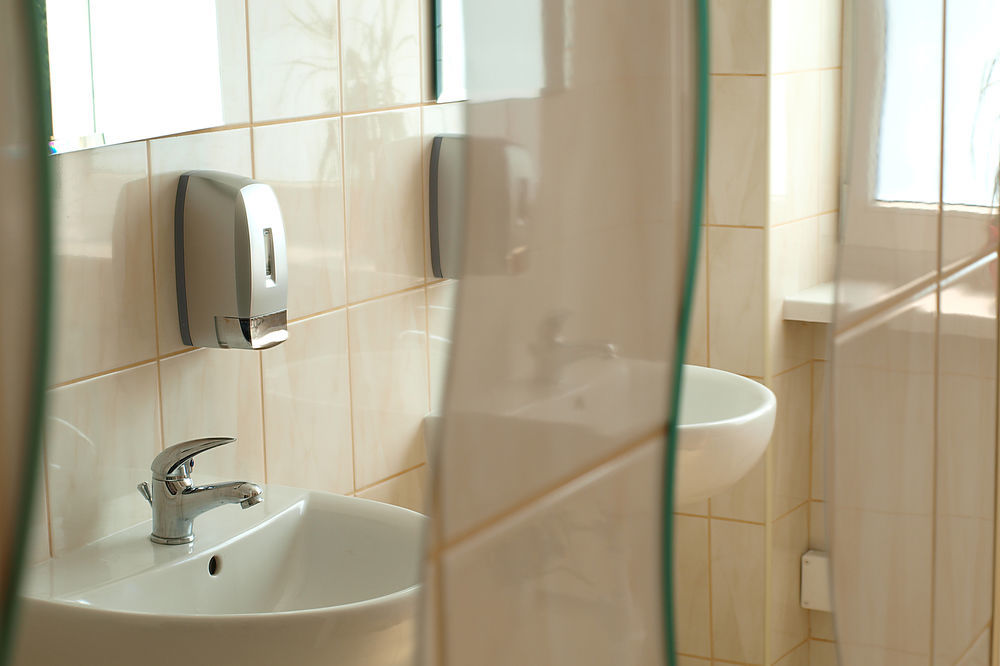 Smart2Stay U Jakuba Warschau Buitenkant foto