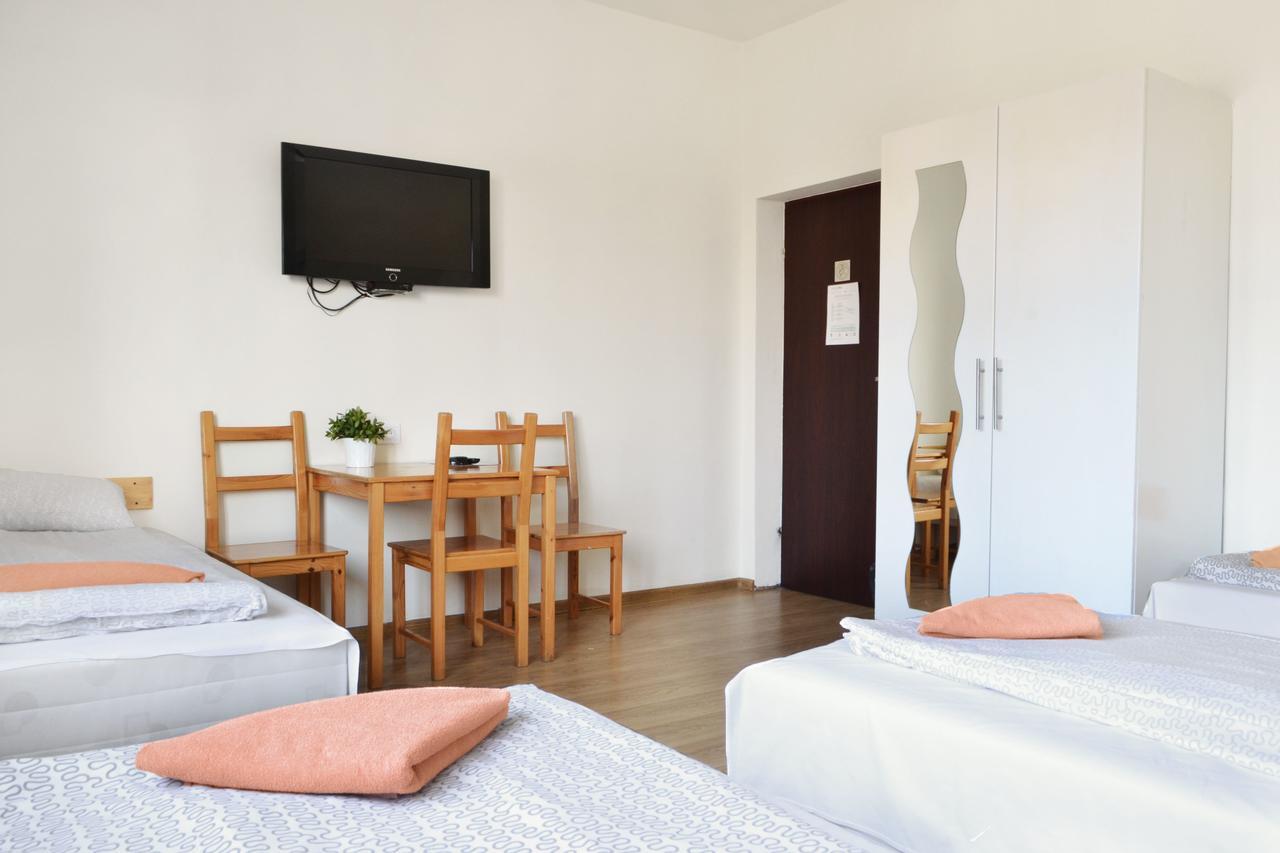 Smart2Stay U Jakuba Warschau Buitenkant foto